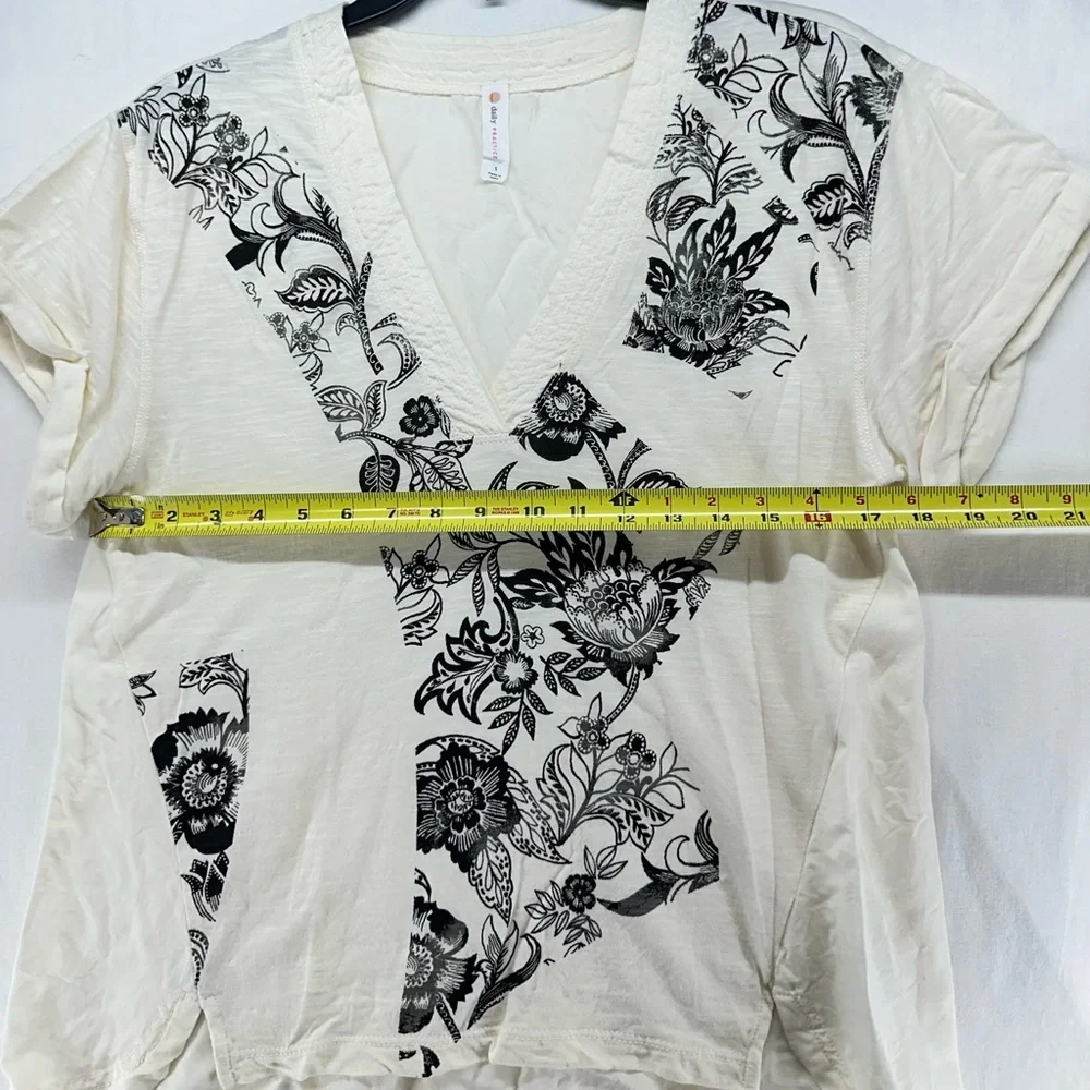 Anthropologie Daily Practice V-Neck Floral Short-Sleeve Top Cream Women’s Small - Picture 5 of 8